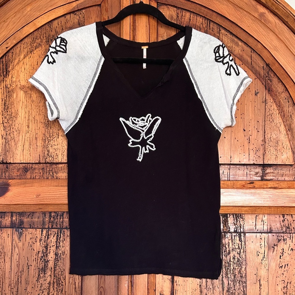 Free People Pep Rally Embroidered Rose Black White Baseball Tee Shirt - Picture 6 of 12